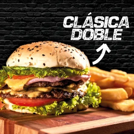 Burger Clásica Doble con papas.